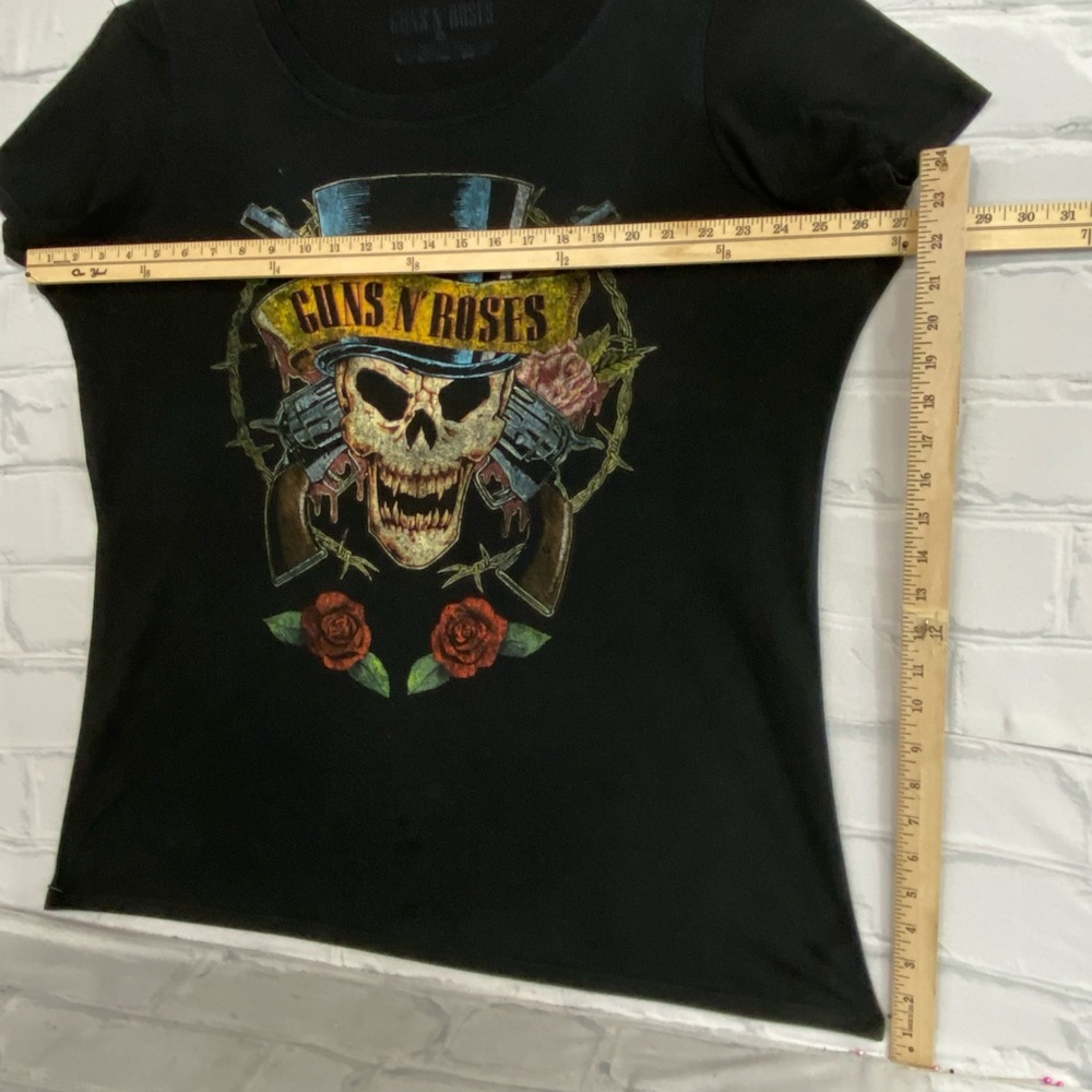 Plus Guns & Roses Tee - Picture 9 of 9